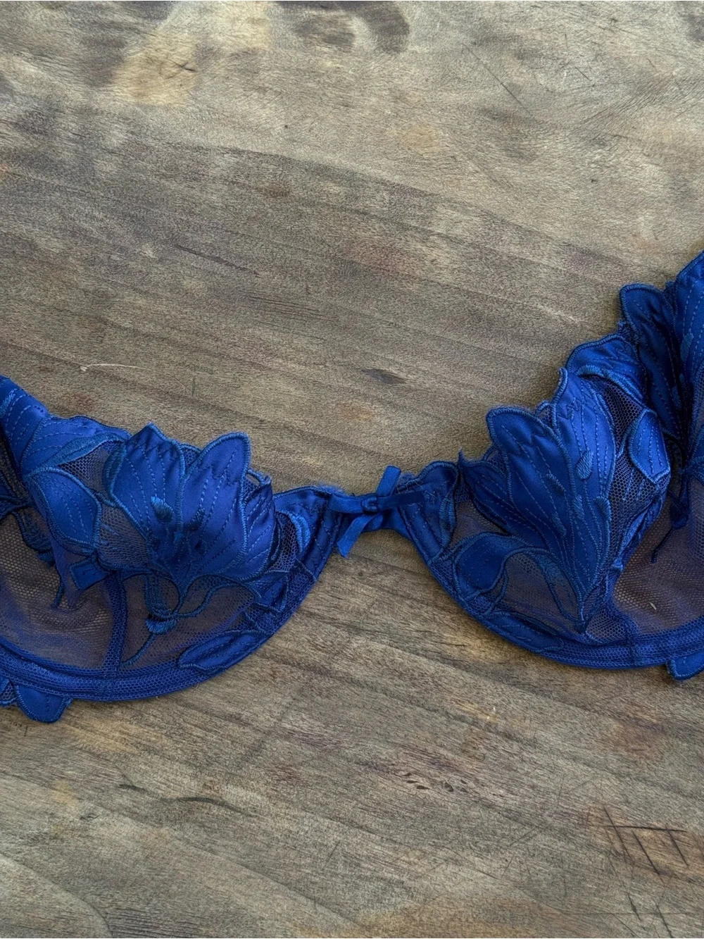 LILY EMBROIDERY PLUNGE DEMI BRA - 34-C - Picture 4 of 6
